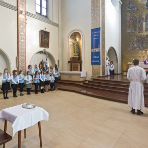 przyjęcie marianek i poświęcenie sztandaru (22)