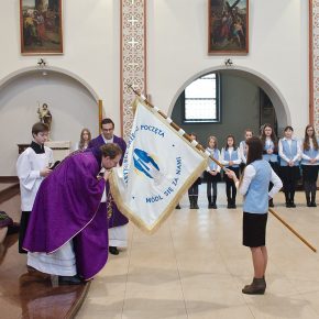 przyjęcie marianek i poświęcenie sztandaru (3)