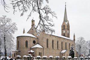 kosciol zima