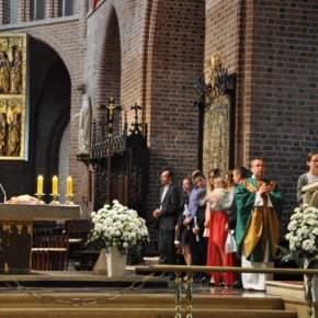 Pielgrzymka Gniezno, Biskupin, Bąblin, Poznań, Soplicowo