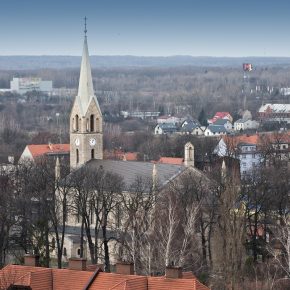kościół - widok z wieżowca (1)